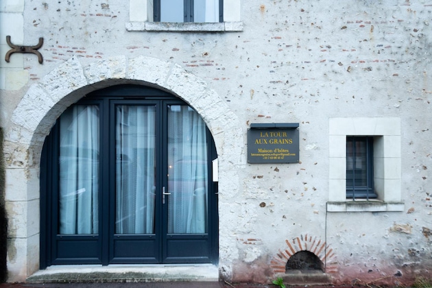 Gallery - La Tour Aux Grains