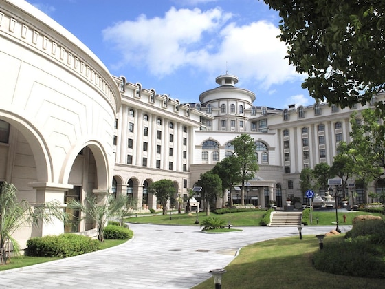 Gallery - Lingang Hotel Shanghai