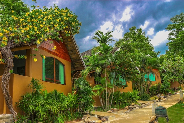 Gallery - E-Outfitting Pai Resort