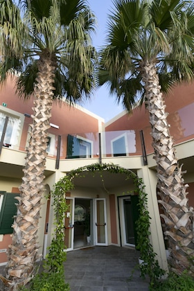 Gallery - Olea Court Resort