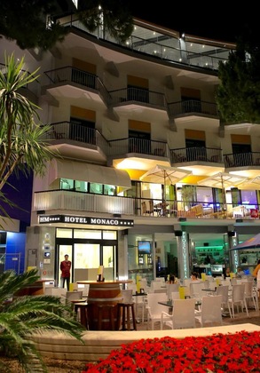Gallery - Monaco Suites Hotel