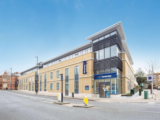 Gallery - Travelodge London Richmond Central