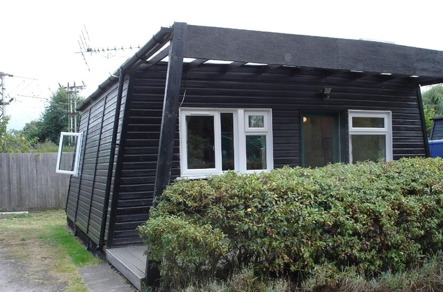 Gallery - Broxbourne Riverside Chalets