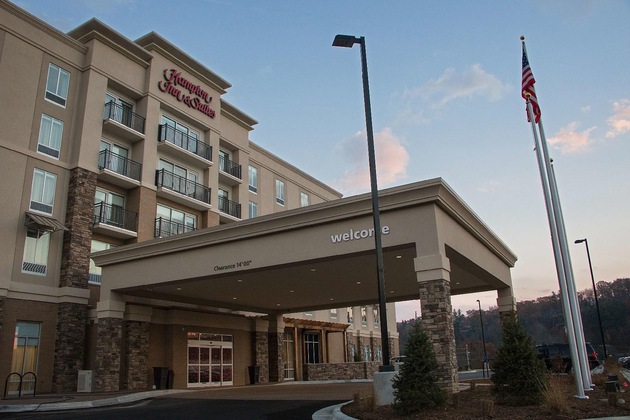 Gallery - Hampton Inn & Suites Boone