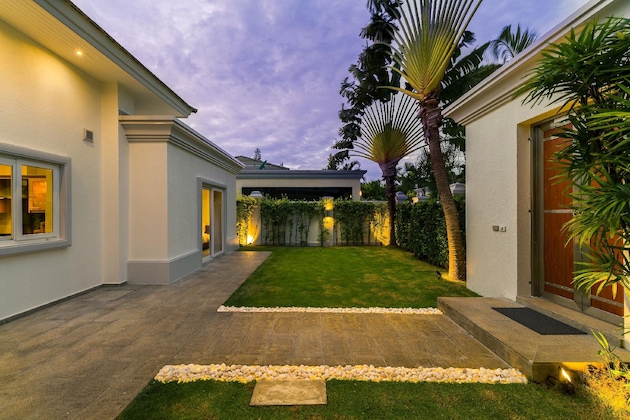 Gallery - Luxury Pool Villa 608