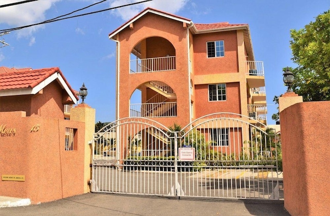 Gallery - Lilford Mews Suites