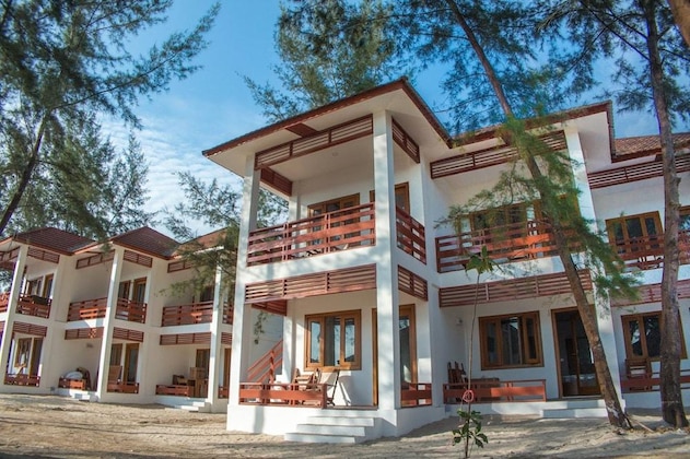 Gallery - Ngapali Paradise Hotel