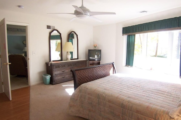Gallery - Tree Top Bed & Breakfast