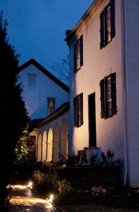 Gallery - Inn And Tavern At Meander