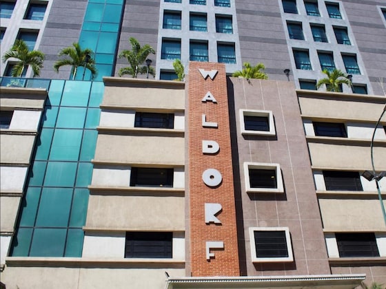 Gallery - Waldorf Caracas