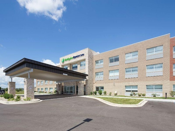 Gallery - Holiday Inn Express & Suites - Gaylord, An Ihg Hotel
