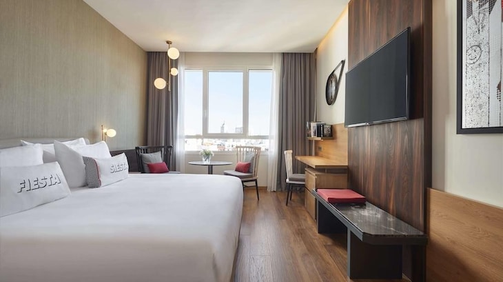 Gallery - Hyatt Centric Gran Via Madrid