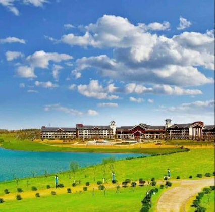 Gallery - Queshan Lake Arcadia Intl Resort