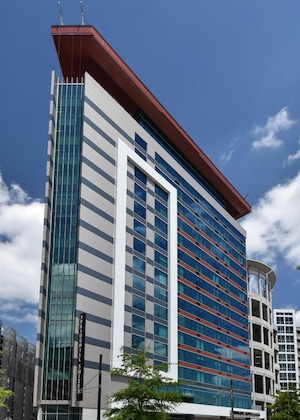 Gallery - Springhill Suites Charlotte City Center
