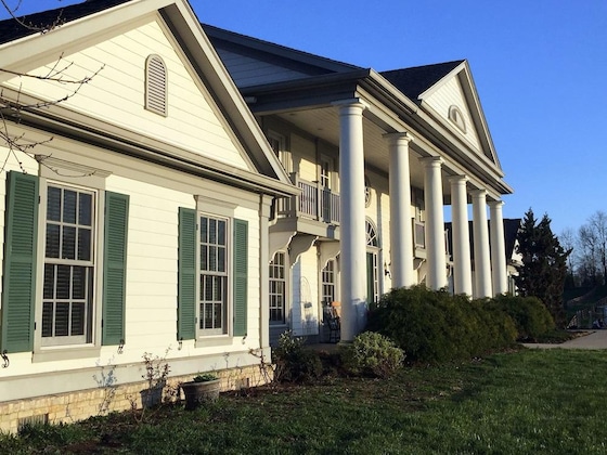 Gallery - The B & B At Queenslake