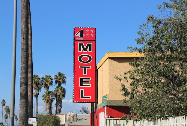 Gallery - 4 Star Motel