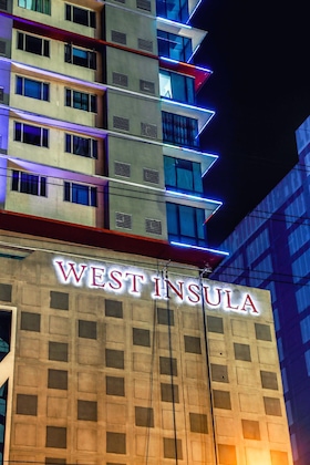 Gallery - West Insula Units By Ays