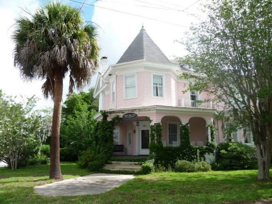 Gallery - North Street Inn