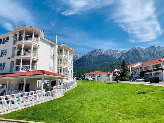 Gallery - Mountain View Resort And Suites At Fairmont Hot Springs