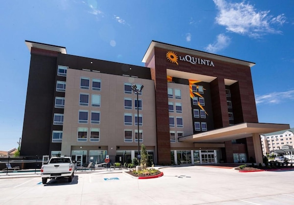 Gallery - La Quinta Inn & Suites By Wyndham Oklahoma City Airport