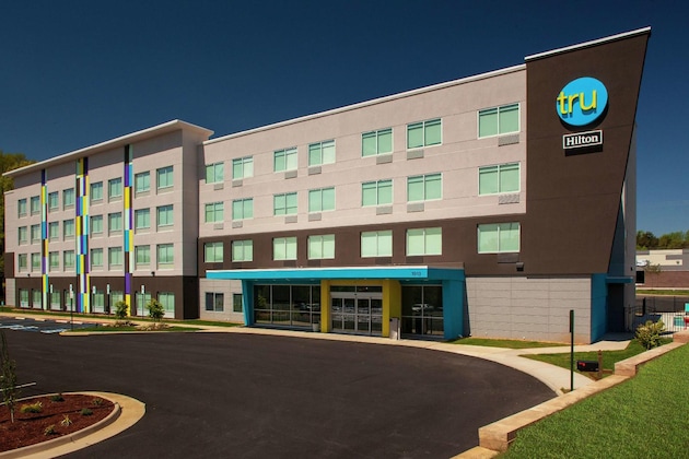 Gallery - Tru By Hilton Farmville