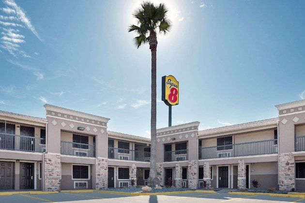 Gallery - Ramada Limited