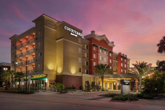 Gallery - Courtyard By Marriott DeLand Historic Downtown