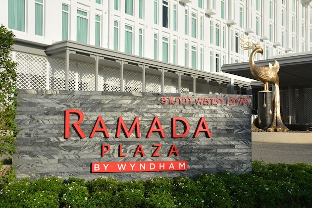 Gallery - Ramada Plaza By Wyndham Chao Fah