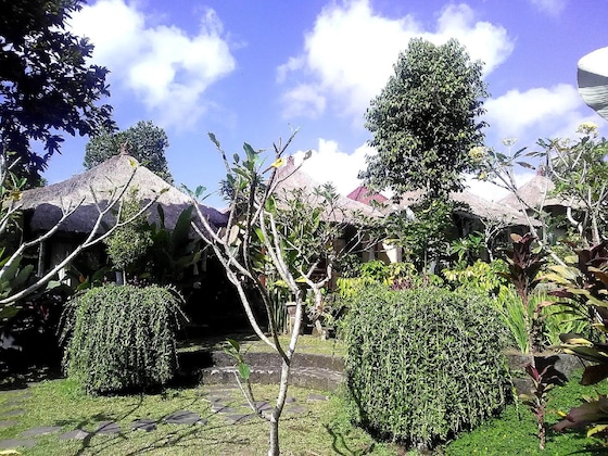 Gallery - Astawa House