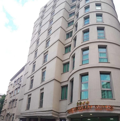 Gallery - Diplomat Suites