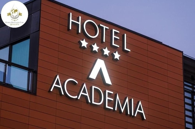 Gallery - Hotel Academia