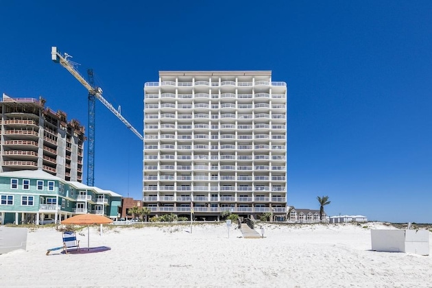 Gallery - Royal Palms 1203