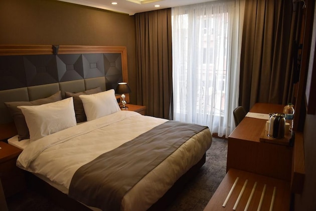 Gallery - Four Seven Hotel