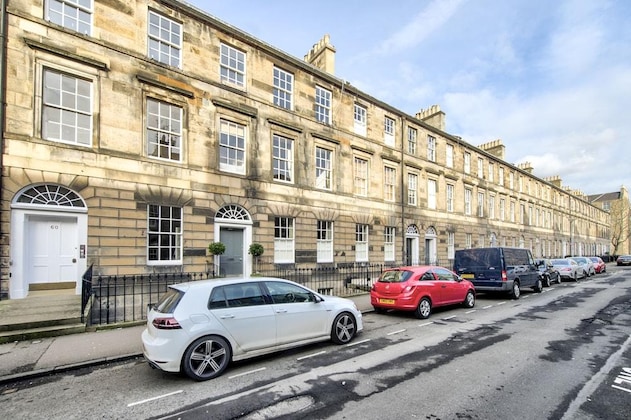 Gallery - Cumberland - New Town Apartment