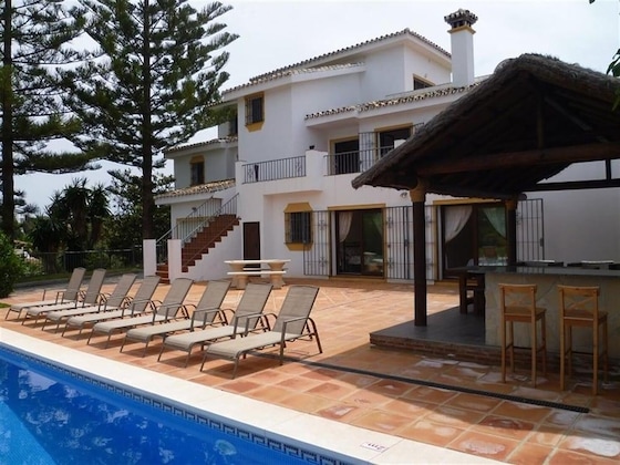 Gallery - Great Villa Very Close To Best Beach