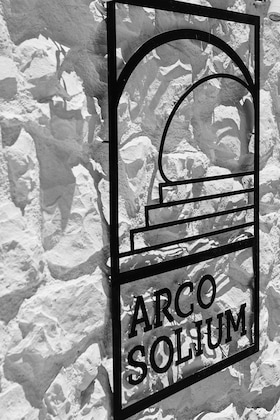 Gallery - Arco Solium Suites