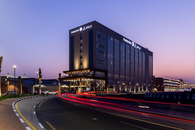 Gallery - Premier Inn Dragon Mart Hotel