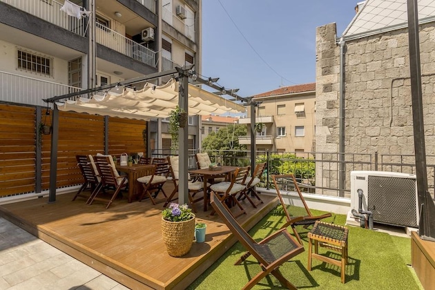 Gallery - Evala Luxury Rooms With Pool And Garden