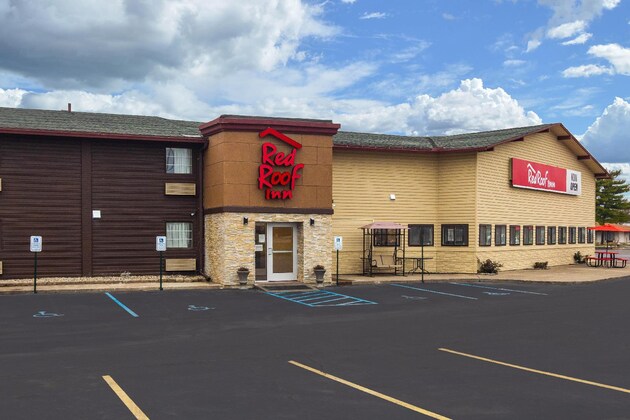 Gallery - Red Roof Inn Perrysburg