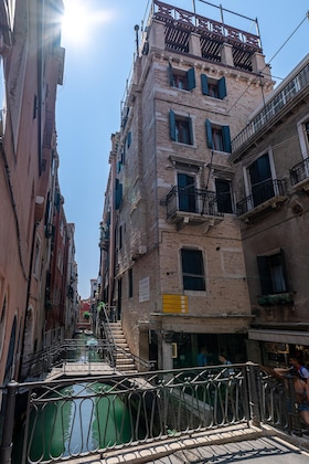 Gallery - La Finestra Sulle Beccarie