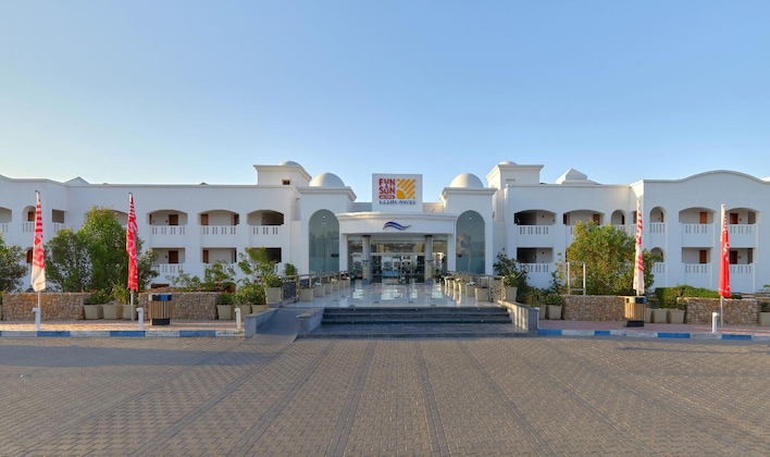 Gallery - Naama Waves Hotel