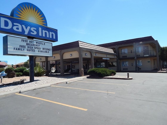 Gallery - Tree Inn & Suites Albuquerque.
