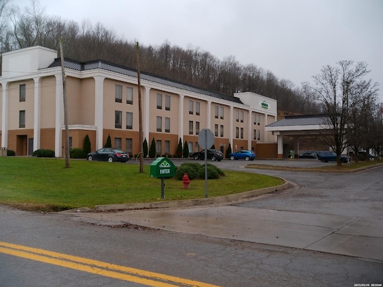 Gallery - Wingate By Wyndham Buckhannon