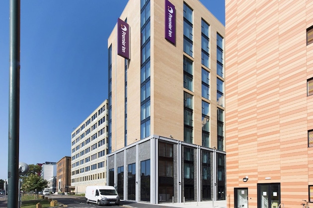 Gallery - Premier Inn Bournemouth East Cliff