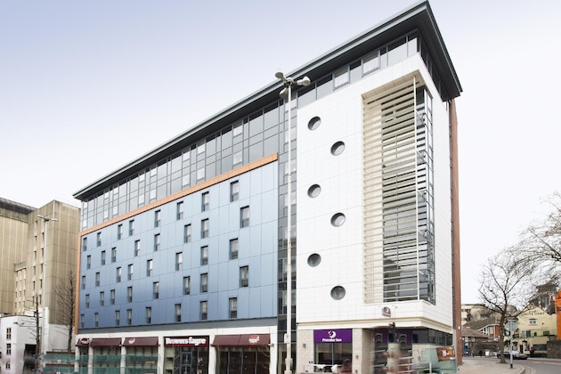 Gallery - Premier Inn Bristol Cc (Lewins Mead)