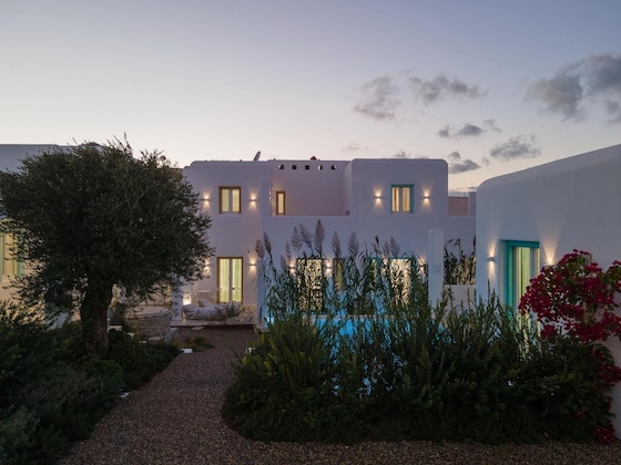 Gallery - Majo Suites Hotel