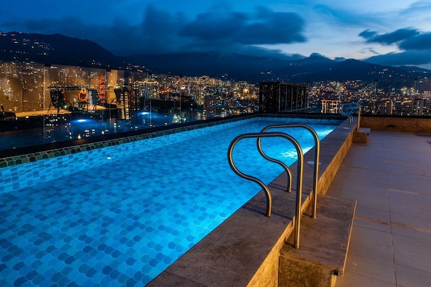 Gallery - York Medellin, Curio Collection By Hilton