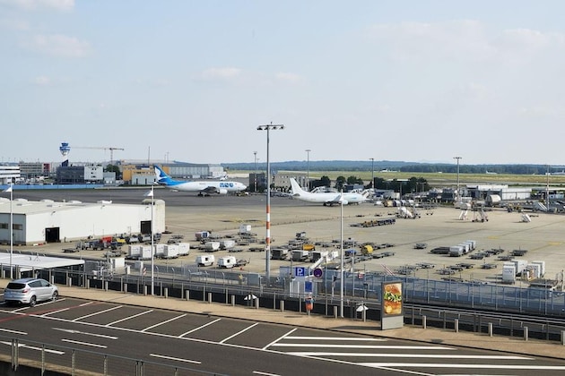 Gallery - Moxy Cologne-Bonn Airport