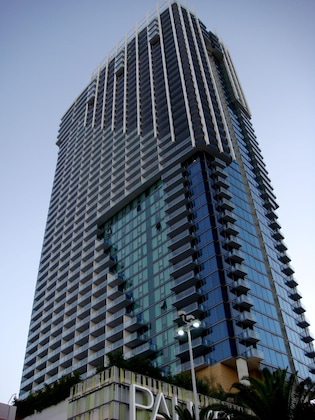 Gallery - StripViewSuites at Palms Place