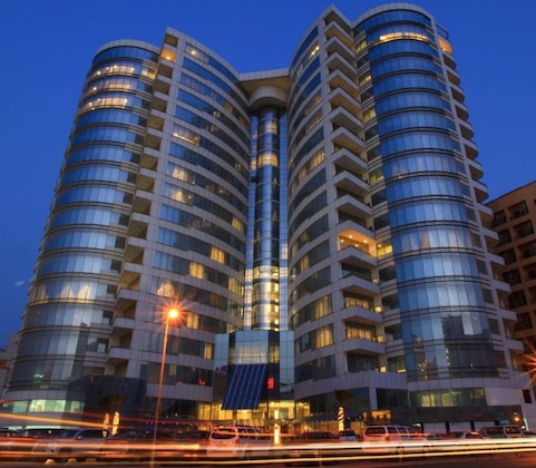 Gallery - Butterfly Residence